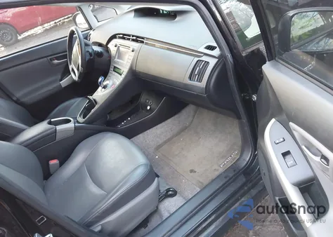 2014 Toyota Prius Four z USA, uszkodzony, nr VIN JTDKN3DU7E1737593